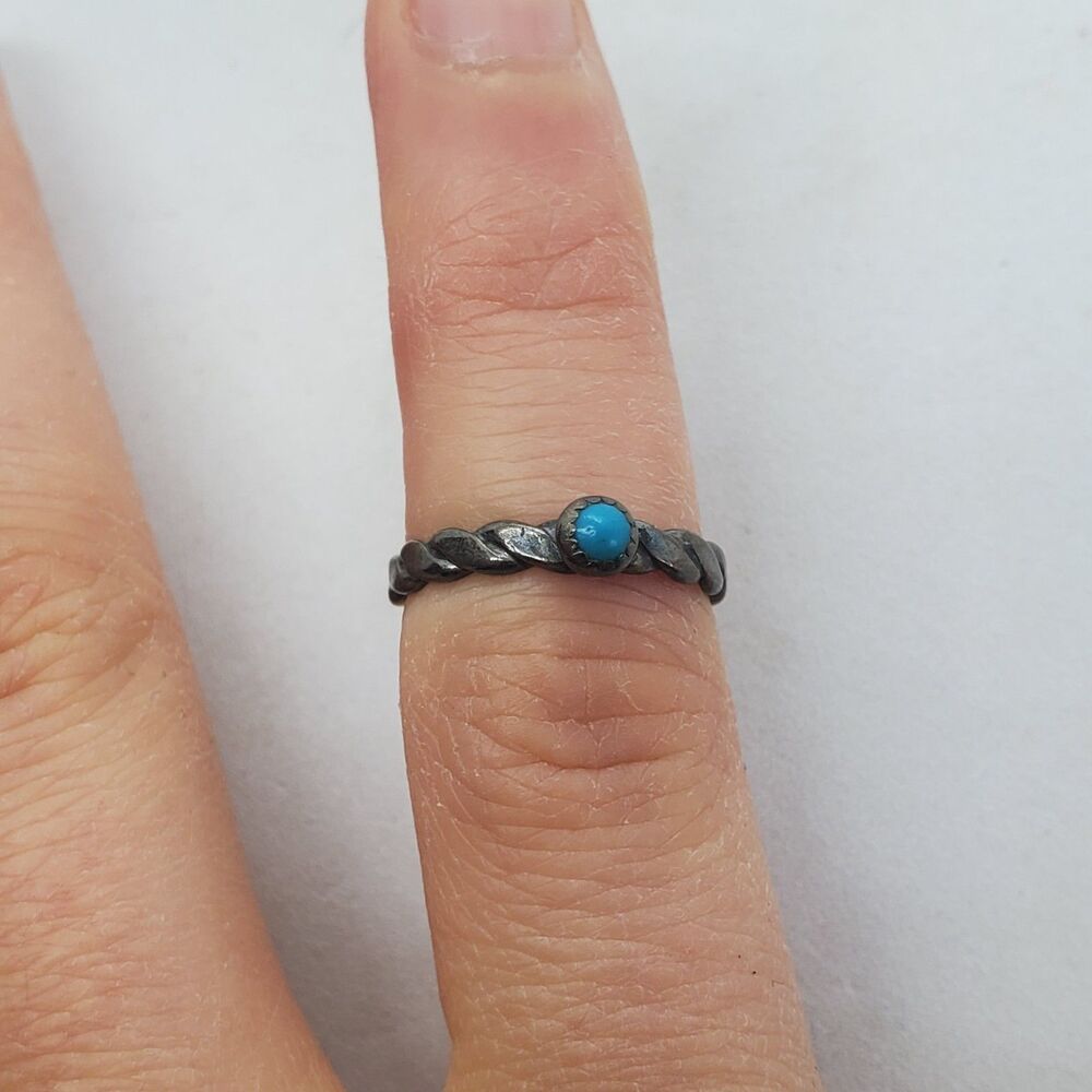 Sterling Silver and Turquoise Size 3.5 Ring Rope - Picture 3 of 5